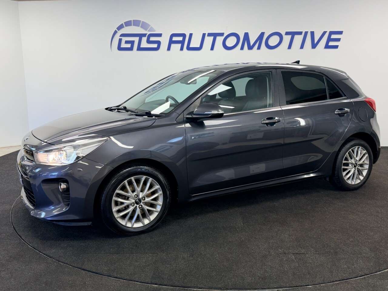 2018 KIA RIO 2018 KIA RIO