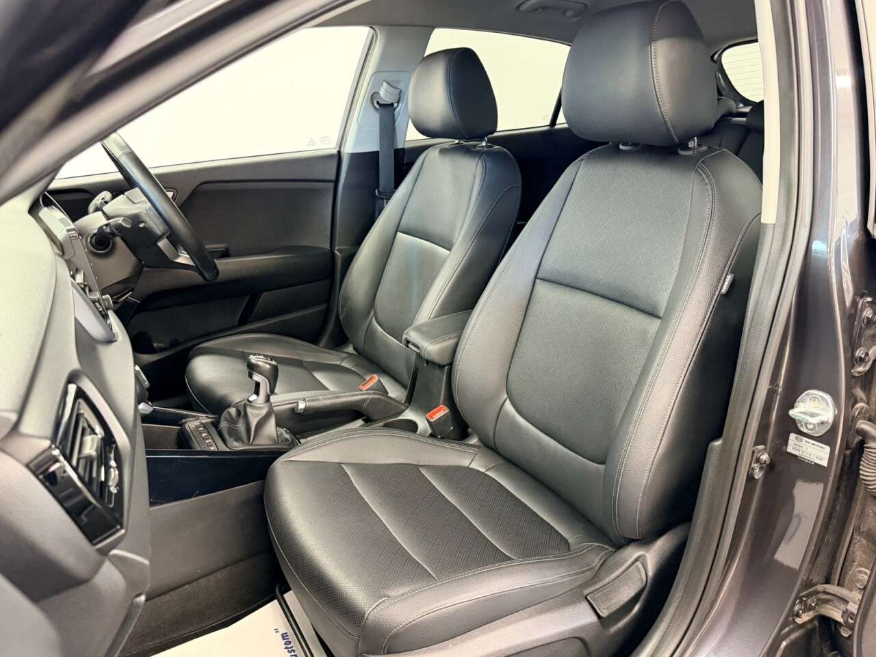 2018 KIA RIO 2018 KIA RIO