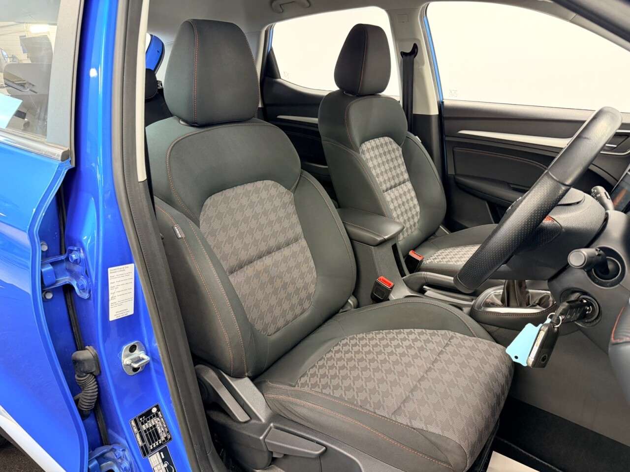 A 2021 MG MG ZS 1.5 VTi-TECH EXCITE 105 BHP + APPLE PLAY + PARK SENSORS SIX MONTH WARRANTY A 2021 MG MG ZS 1.5 VTi-TECH EXCITE 105 BHP + APPLE PLAY + PARK SENSORS SIX MONTH WARRANTY