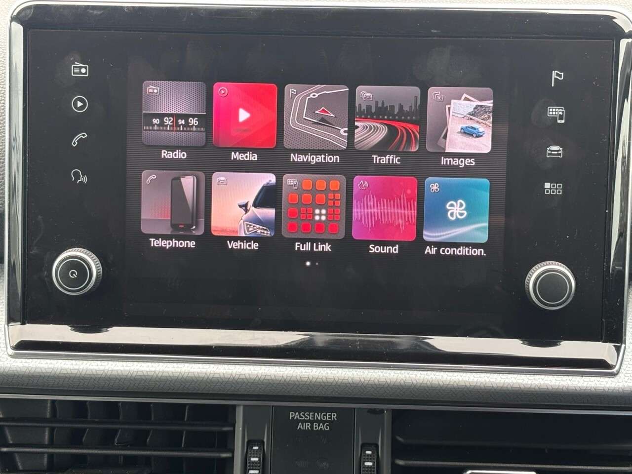 A 2020 SEAT TARRACO 1.5 TSI EVO SE TECHNOLOGY 150 BHP + 7 SEATS A 2020 SEAT TARRACO 1.5 TSI EVO SE TECHNOLOGY 150 BHP + 7 SEATS