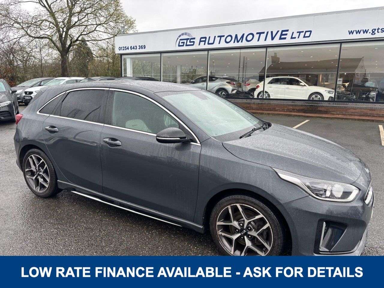 A 2019 KIA CEED 1.0 T-GDi GT-LINE FIVE DOOR 120 BHP A 2019 KIA CEED 1.0 T-GDi GT-LINE FIVE DOOR 120 BHP