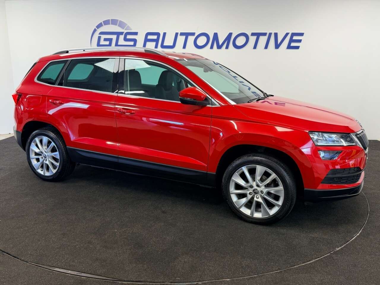 A 2019 SKODA KAROQ 1.5 TSI ACT SE L DSG AUTO 150 BHP + SAT NAV + REAR CAMERA + HEATED SEATS SI A 2019 SKODA KAROQ 1.5 TSI ACT SE L DSG AUTO 150 BHP + SAT NAV + REAR CAMERA + HEATED SEATS SI