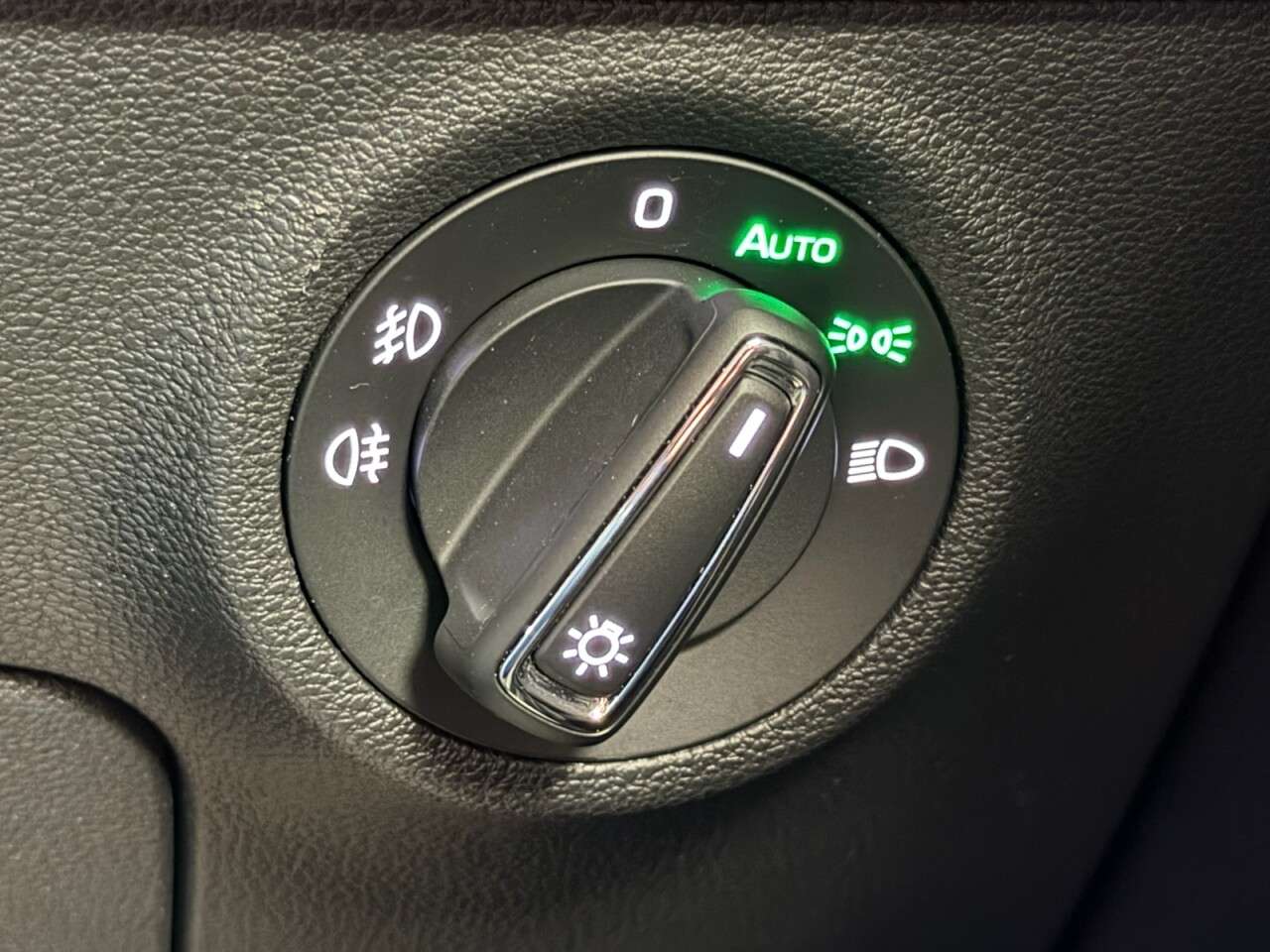 2019 SKODA KAROQ 2019 SKODA KAROQ