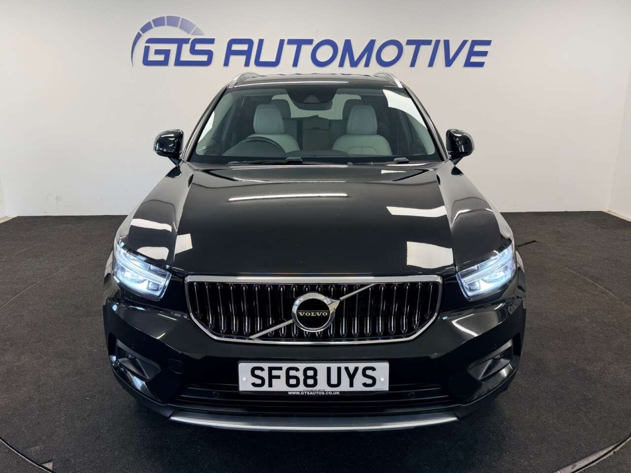 2018 VOLVO XC40 2018 VOLVO XC40