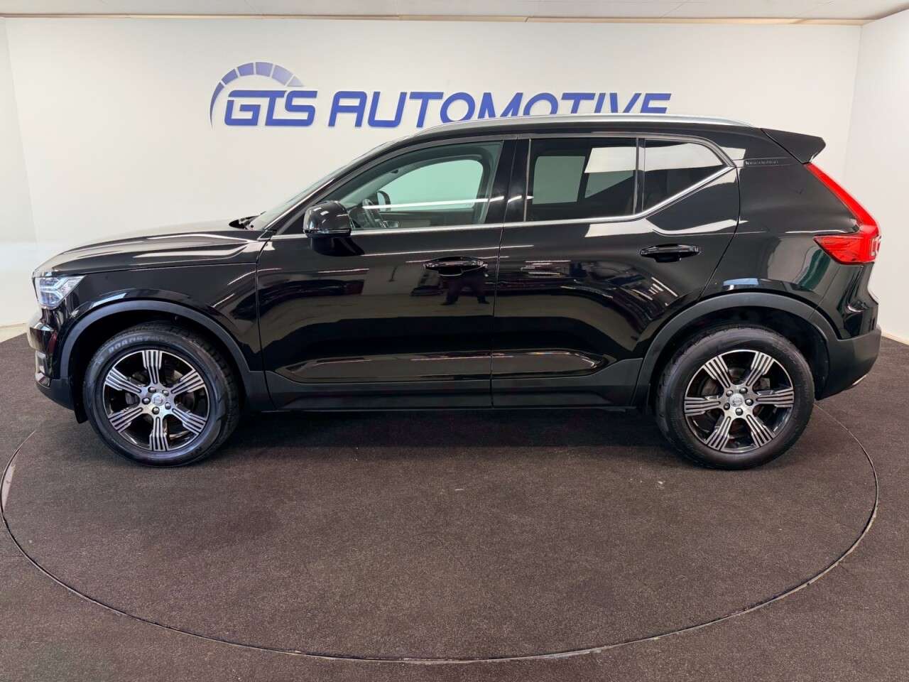 2018 VOLVO XC40 2018 VOLVO XC40