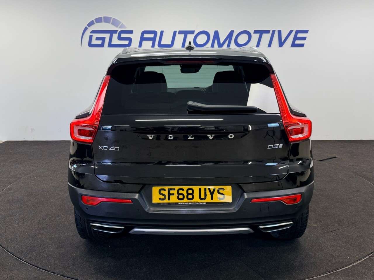 2018 VOLVO XC40 2018 VOLVO XC40