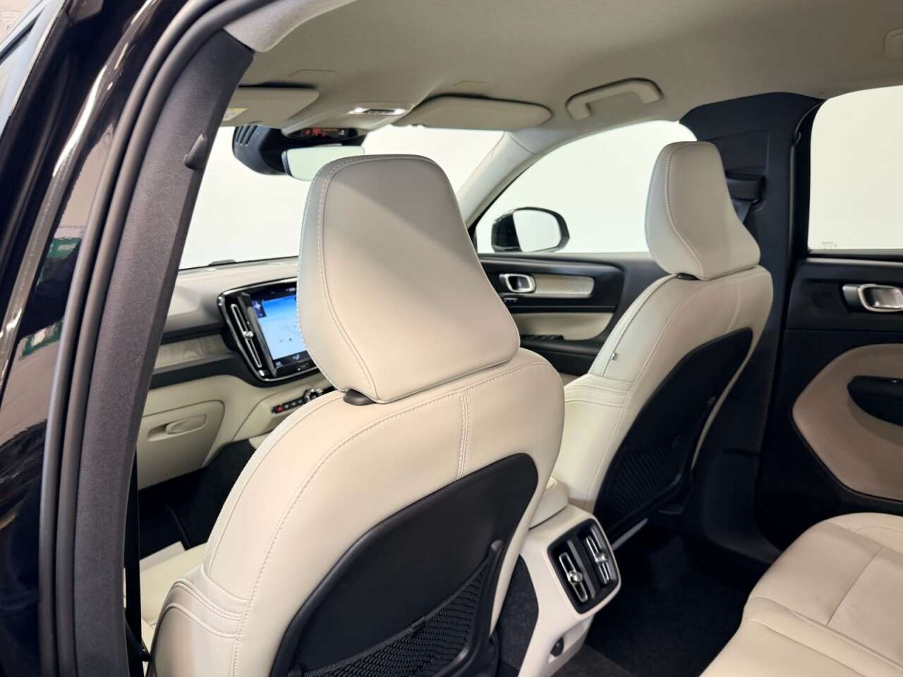 2018 VOLVO XC40 2018 VOLVO XC40