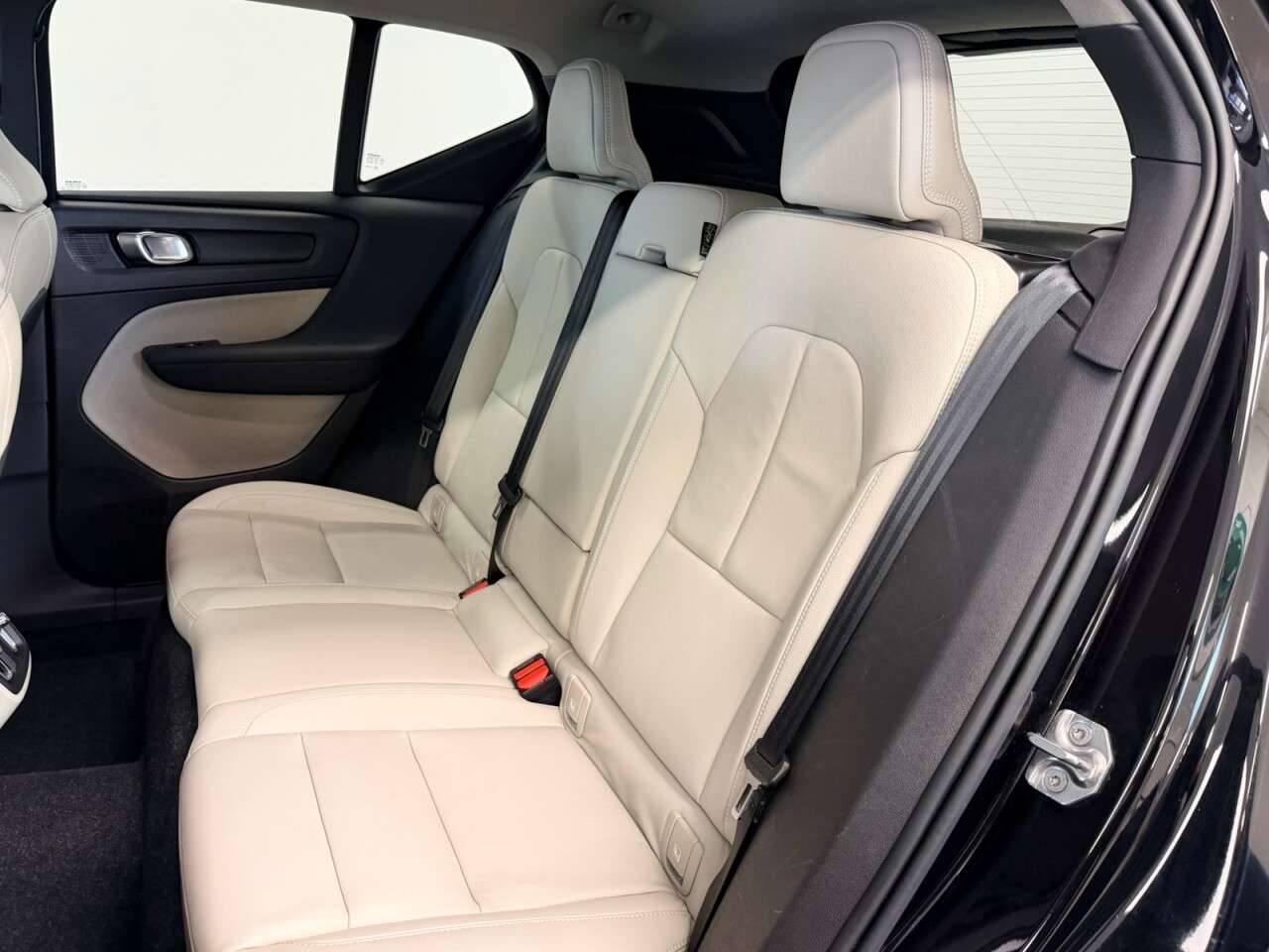 2018 VOLVO XC40 2018 VOLVO XC40