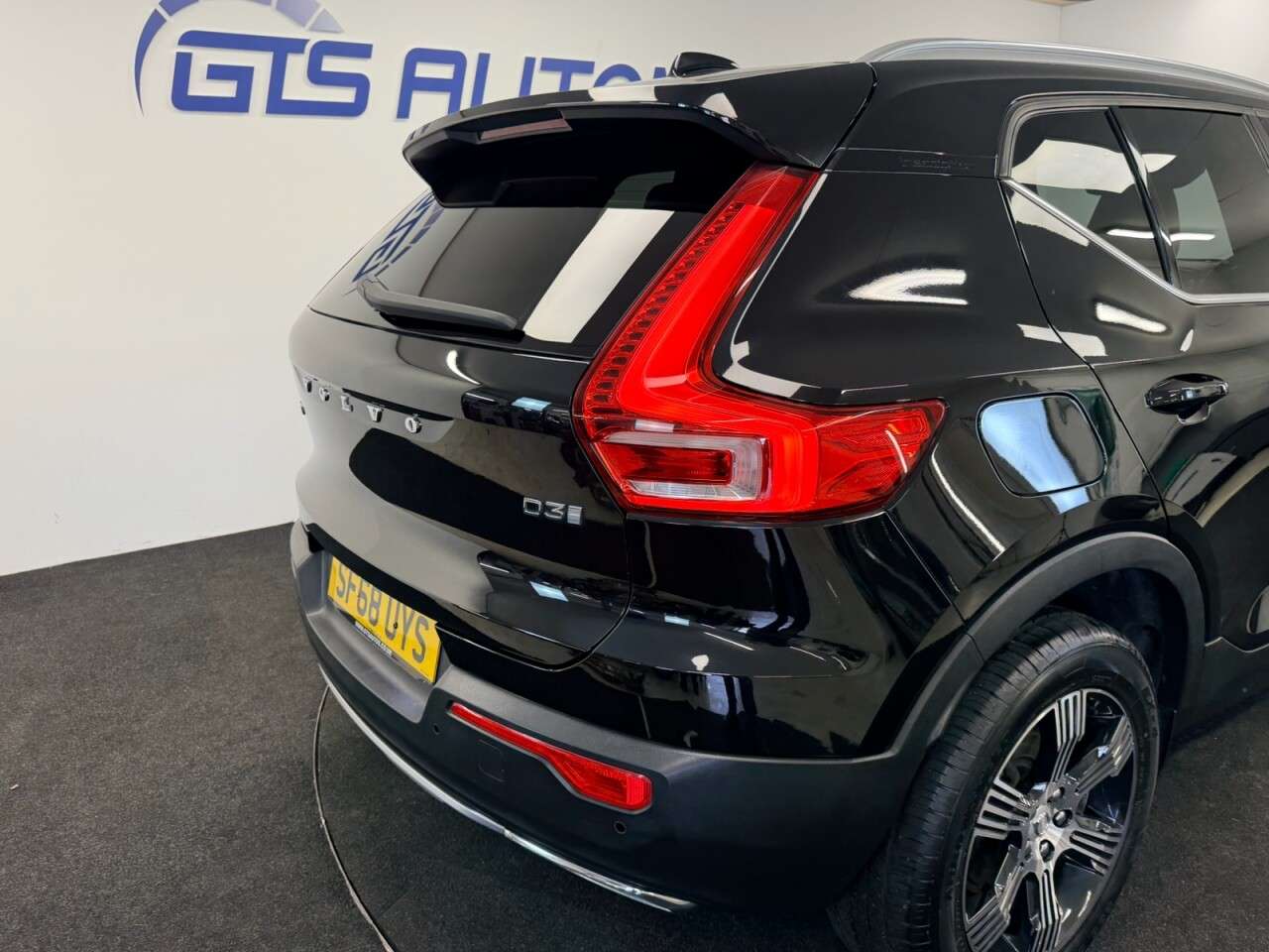 2018 VOLVO XC40 2018 VOLVO XC40