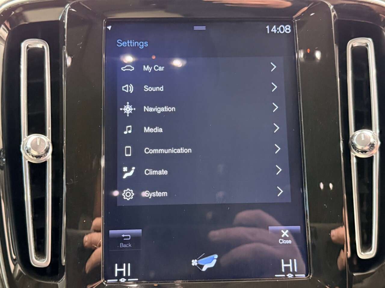 2018 VOLVO XC40 2018 VOLVO XC40