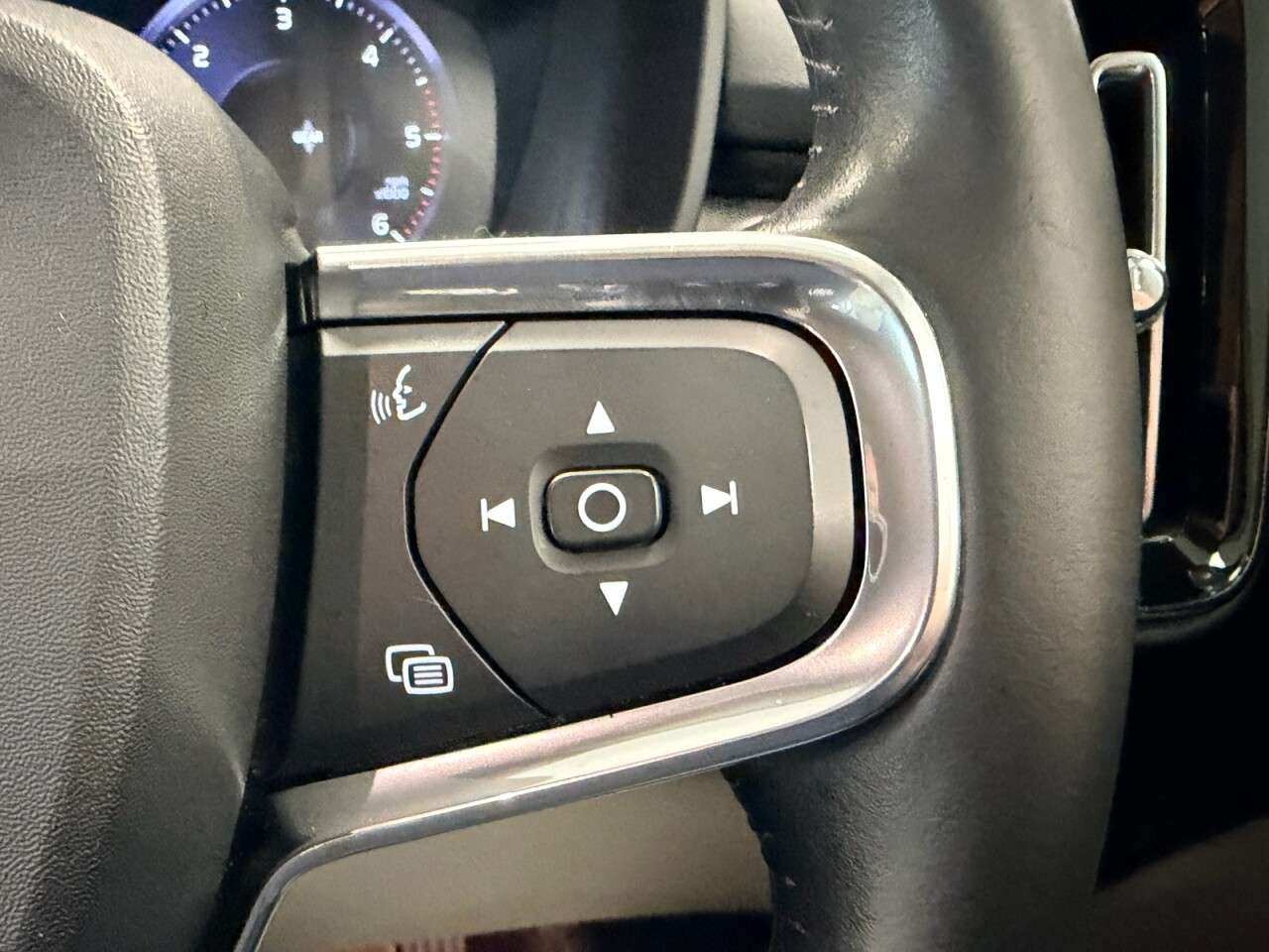 2018 VOLVO XC40 2018 VOLVO XC40