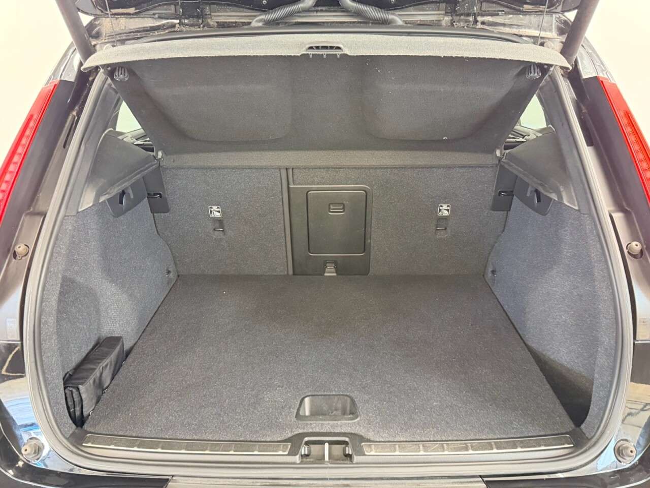 2018 VOLVO XC40 2018 VOLVO XC40