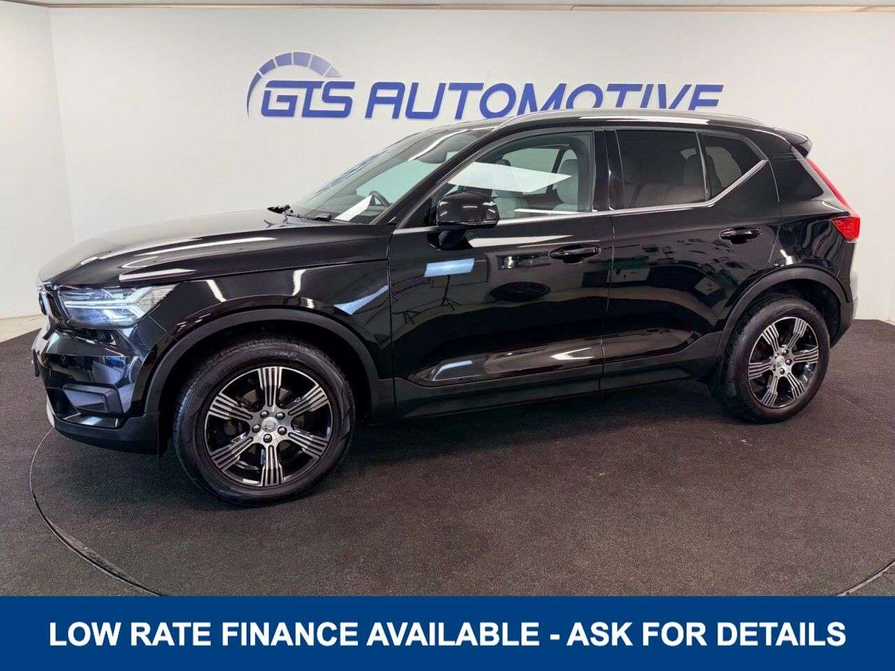 A 2018 VOLVO XC40 2.0 D3 INSCRIPTION 150 BHP + SAT NAV + LEATHER 6 MONTH WARRANTY JULY 2027 M A 2018 VOLVO XC40 2.0 D3 INSCRIPTION 150 BHP + SAT NAV + LEATHER 6 MONTH WARRANTY JULY 2027 M