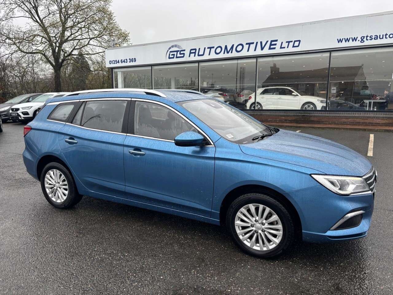 A 2022 MG MG5 ESTATE 61.1kWh EXCLUSIVE LONG RANGE ELECTRIC AUTO 155 BHP + SAT NAV + HEATE A 2022 MG MG5 ESTATE 61.1kWh EXCLUSIVE LONG RANGE ELECTRIC AUTO 155 BHP + SAT NAV + HEATE