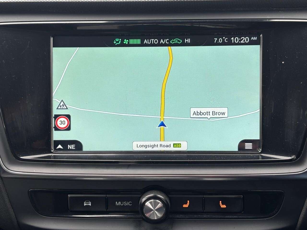 A 2022 MG MG5 ESTATE 61.1kWh EXCLUSIVE LONG RANGE ELECTRIC AUTO 155 BHP + SAT NAV + HEATE A 2022 MG MG5 ESTATE 61.1kWh EXCLUSIVE LONG RANGE ELECTRIC AUTO 155 BHP + SAT NAV + HEATE