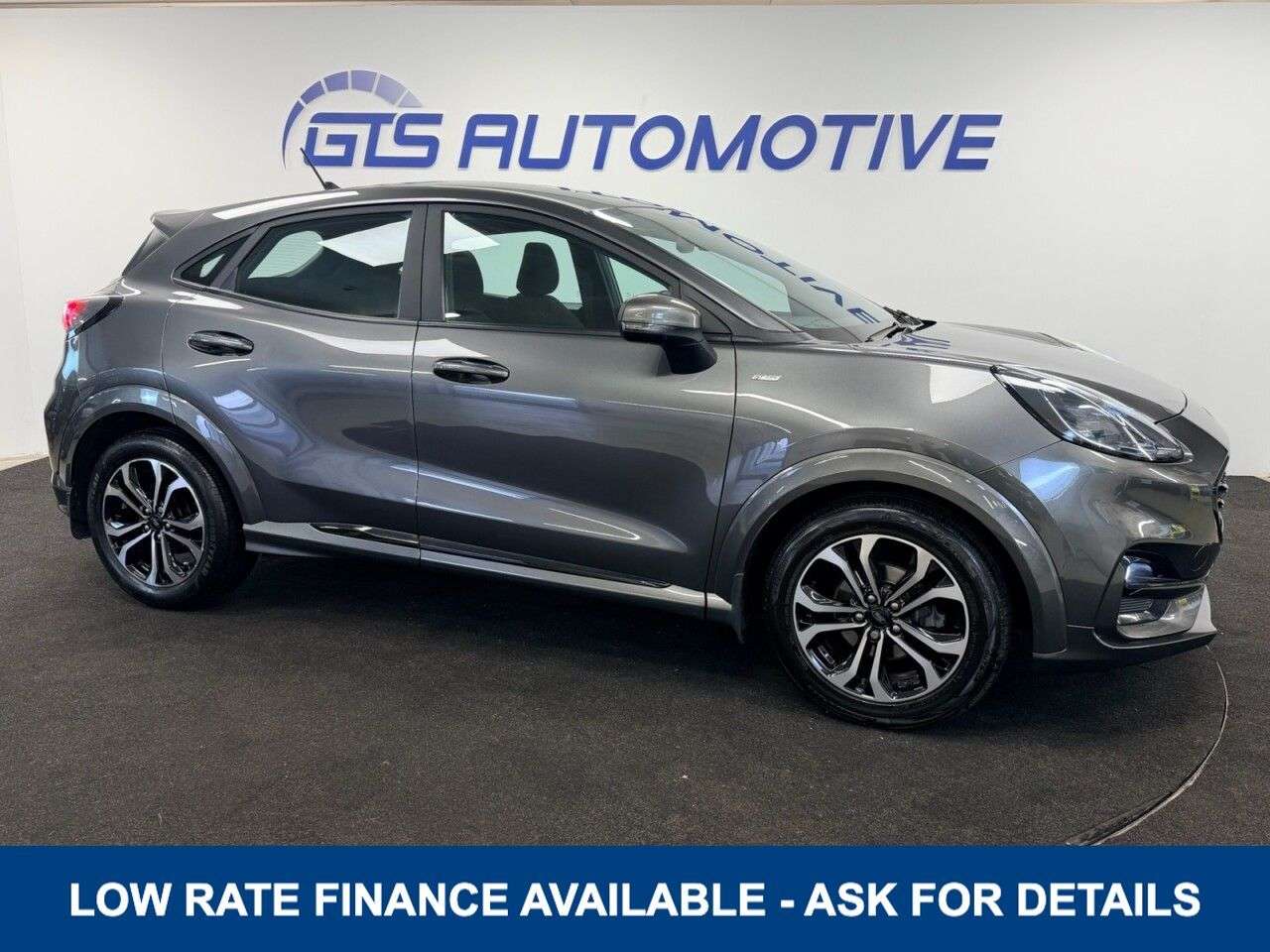 A 2021 FORD PUMA 1.0 TURBO ECOBOOST MHEV ST-LINE 125 BHP + SAT NAV + PARKING SENSORS SIX MON A 2021 FORD PUMA 1.0 TURBO ECOBOOST MHEV ST-LINE 125 BHP + SAT NAV + PARKING SENSORS SIX MON