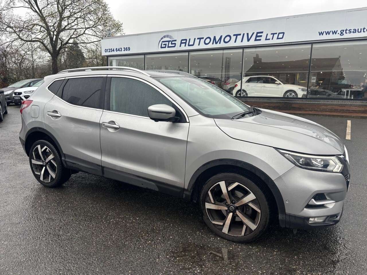 A 2020 NISSAN QASHQAI 1.3 DIG-T TEKNA DCT AUTO 160 BHP + SAT NAV + CAMERA + SUNROOF A 2020 NISSAN QASHQAI 1.3 DIG-T TEKNA DCT AUTO 160 BHP + SAT NAV + CAMERA + SUNROOF