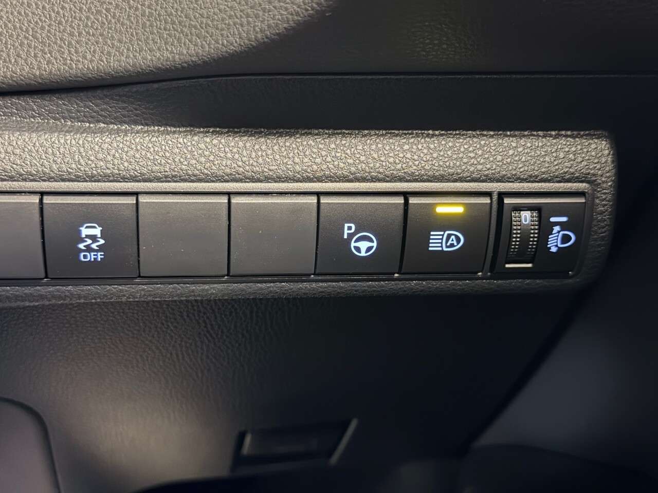 2019 TOYOTA COROLLA 2019 TOYOTA COROLLA