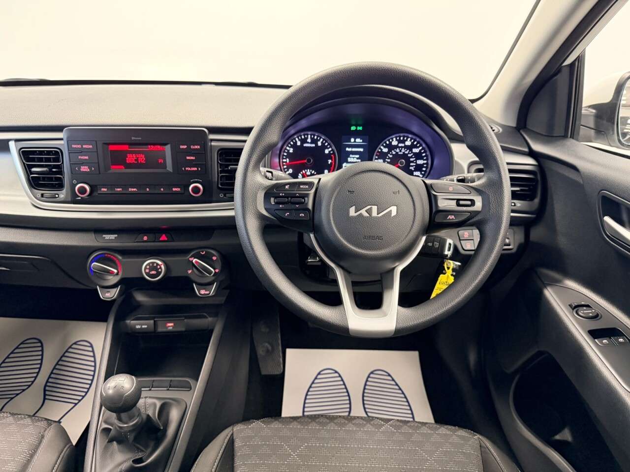 2023 KIA RIO 2023 KIA RIO