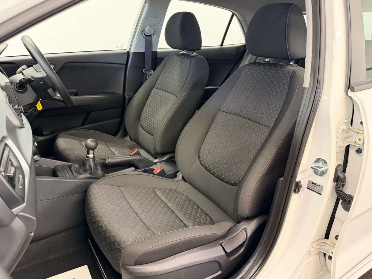 2023 KIA RIO 2023 KIA RIO