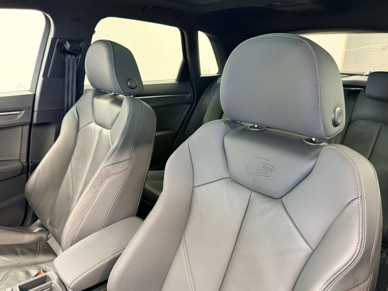 2020 AUDI Q3 2020 AUDI Q3