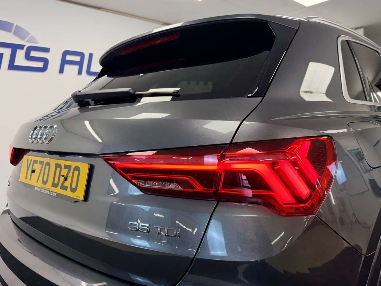 2020 AUDI Q3 2020 AUDI Q3