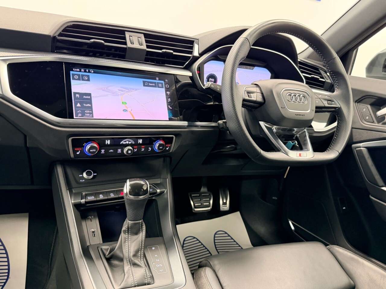 2020 AUDI Q3 2020 AUDI Q3