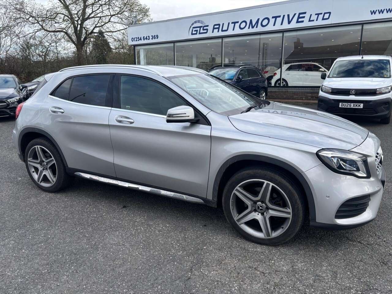 A 2017 MERCEDES-BENZ GLA 220d AMG LINE PREMIUM 7G-DCT AUTO 4MATIC 4WD 180 BHP + SAT NAV + HEATED SEA A 2017 MERCEDES-BENZ GLA 220d AMG LINE PREMIUM 7G-DCT AUTO 4MATIC 4WD 180 BHP + SAT NAV + HEATED SEA