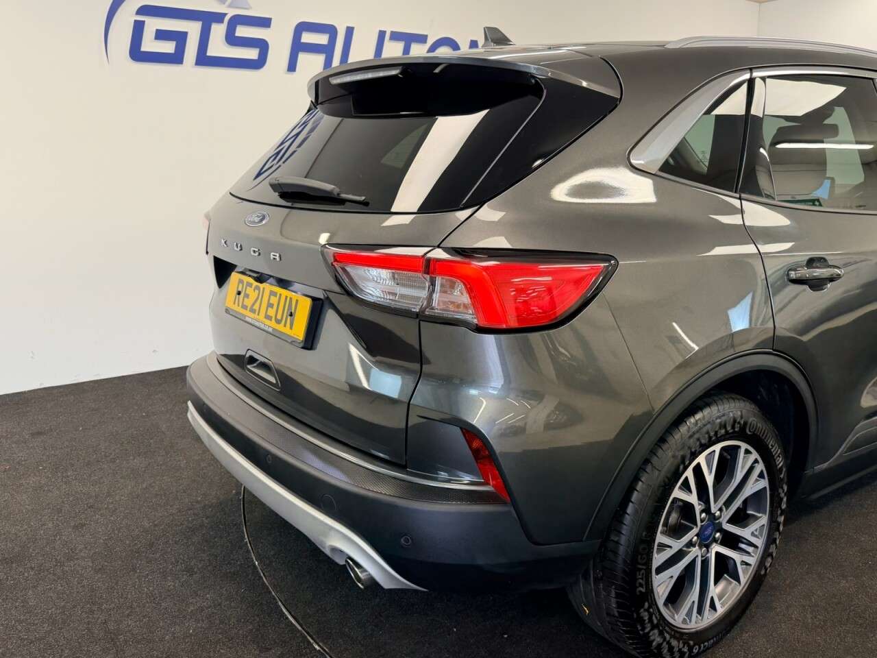 2021 FORD KUGA 2021 FORD KUGA