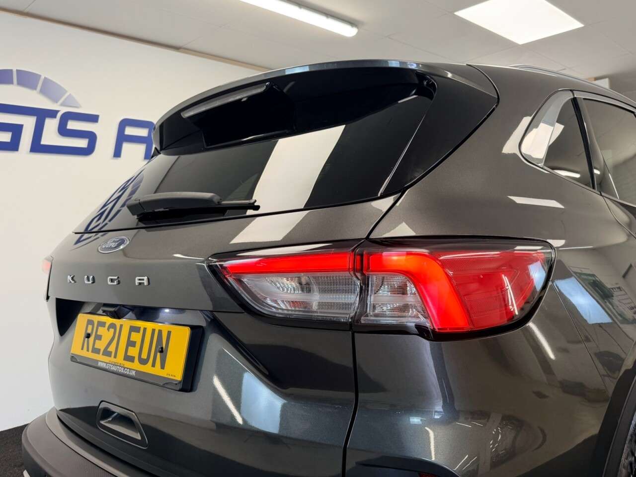2021 FORD KUGA 2021 FORD KUGA