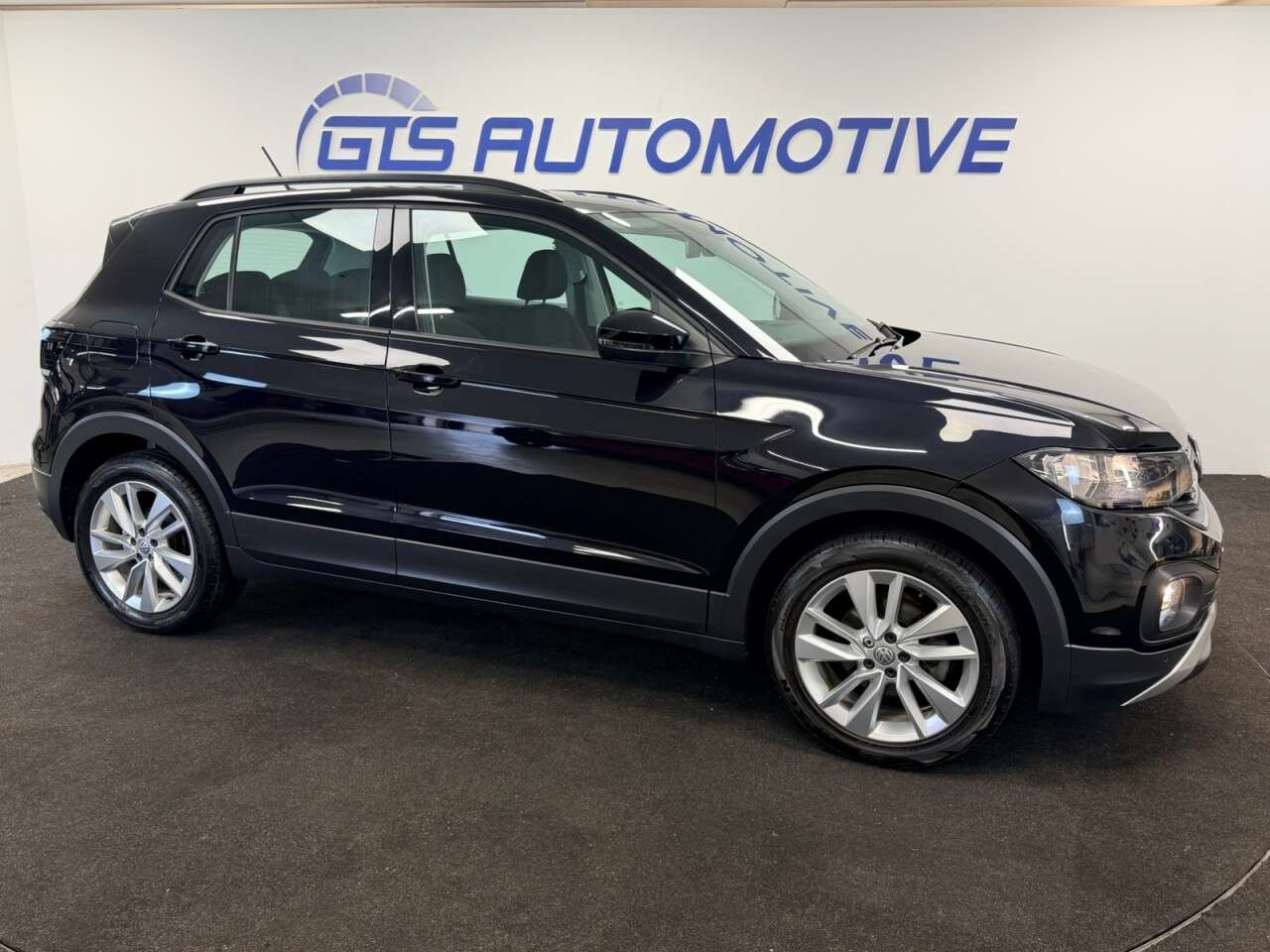 A 2019 VOLKSWAGEN T-CROSS 1.0 TSI SE 115 BHP + APPLE CAR PLAY + PARKING SENSORS SIX MONTH WARRANTY MA A 2019 VOLKSWAGEN T-CROSS 1.0 TSI SE 115 BHP + APPLE CAR PLAY + PARKING SENSORS SIX MONTH WARRANTY MA