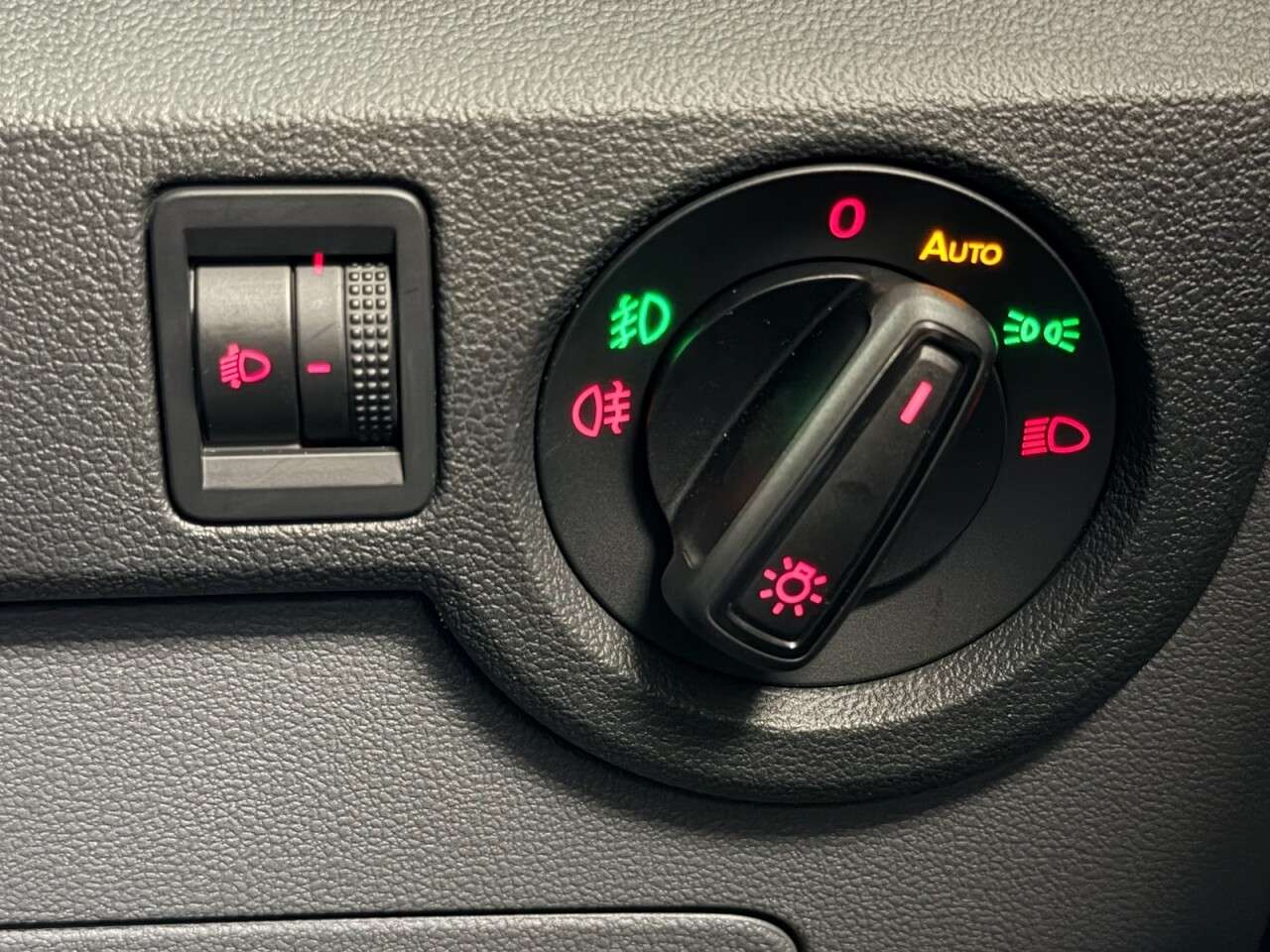 2019 VOLKSWAGEN T-CROSS 2019 VOLKSWAGEN T-CROSS