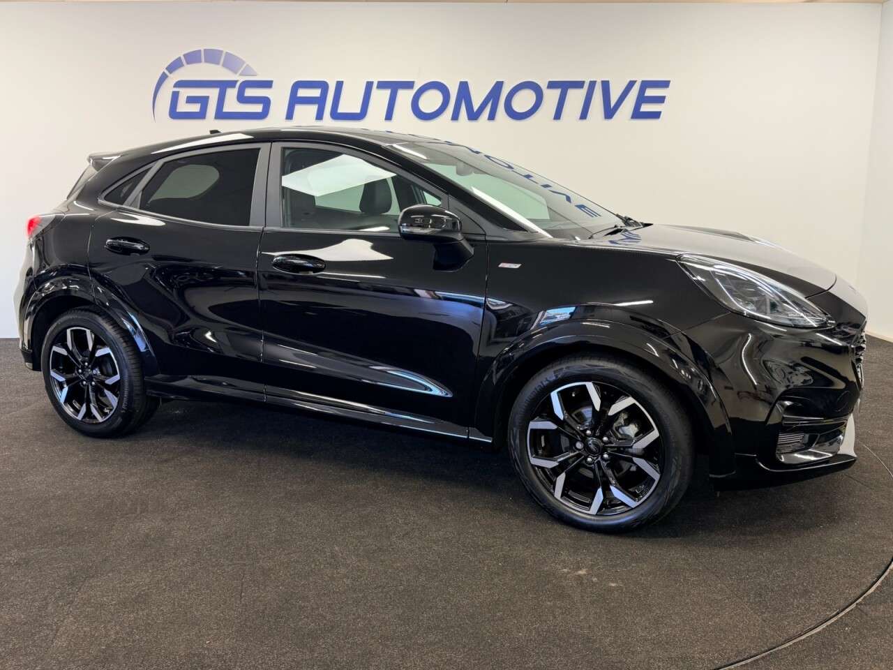 A 2023 FORD PUMA 1.0 TURBO ECOBOOST MHEV ST-LINE X HYBRID 125 BHP + SAT NAV + PARKING SENSOR A 2023 FORD PUMA 1.0 TURBO ECOBOOST MHEV ST-LINE X HYBRID 125 BHP + SAT NAV + PARKING SENSOR