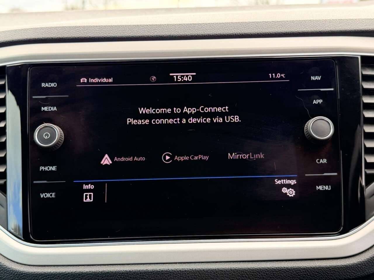 2021 VOLKSWAGEN T-ROC 2021 VOLKSWAGEN T-ROC