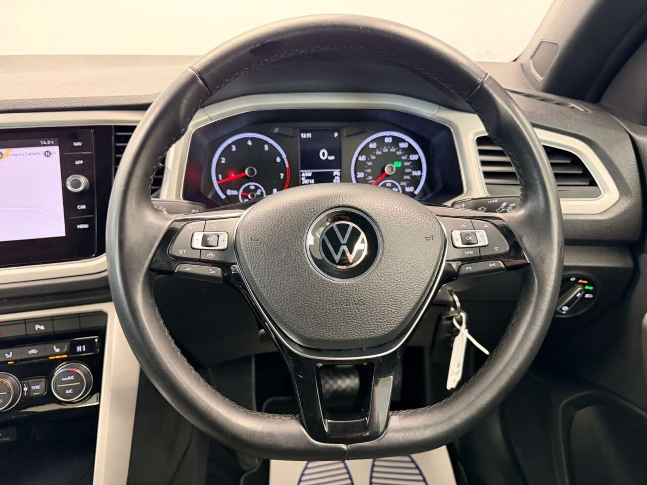 2021 VOLKSWAGEN T-ROC 2021 VOLKSWAGEN T-ROC