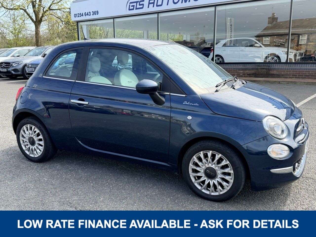 A 2023 FIAT 500 1.0 MHEV DOLCEVITA 70 BHP A 2023 FIAT 500 1.0 MHEV DOLCEVITA 70 BHP