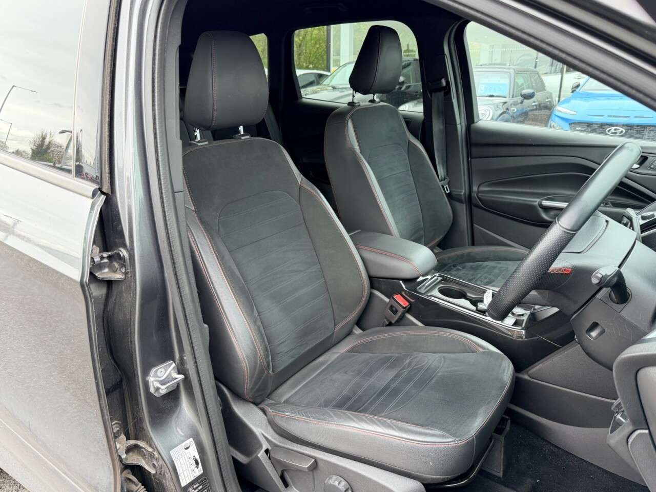 A 2019 FORD KUGA 1.5 TURBO ECOBOOST ST-LINE 150 BHP A 2019 FORD KUGA 1.5 TURBO ECOBOOST ST-LINE 150 BHP