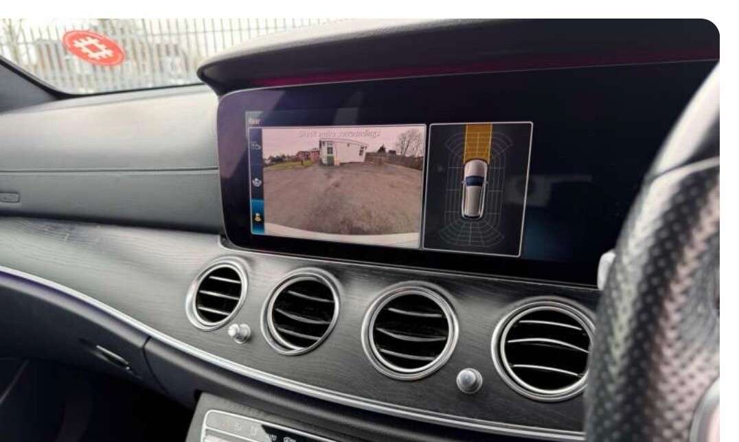 A 2019 MERCEDES-BENZ E CLASS ESTATE E300DE 13.5kWh AMG LINE PLUG-IN HYBRID G-TRONIC+ AUTO 306 BHP A 2019 MERCEDES-BENZ E CLASS ESTATE E300DE 13.5kWh AMG LINE PLUG-IN HYBRID G-TRONIC+ AUTO 306 BHP