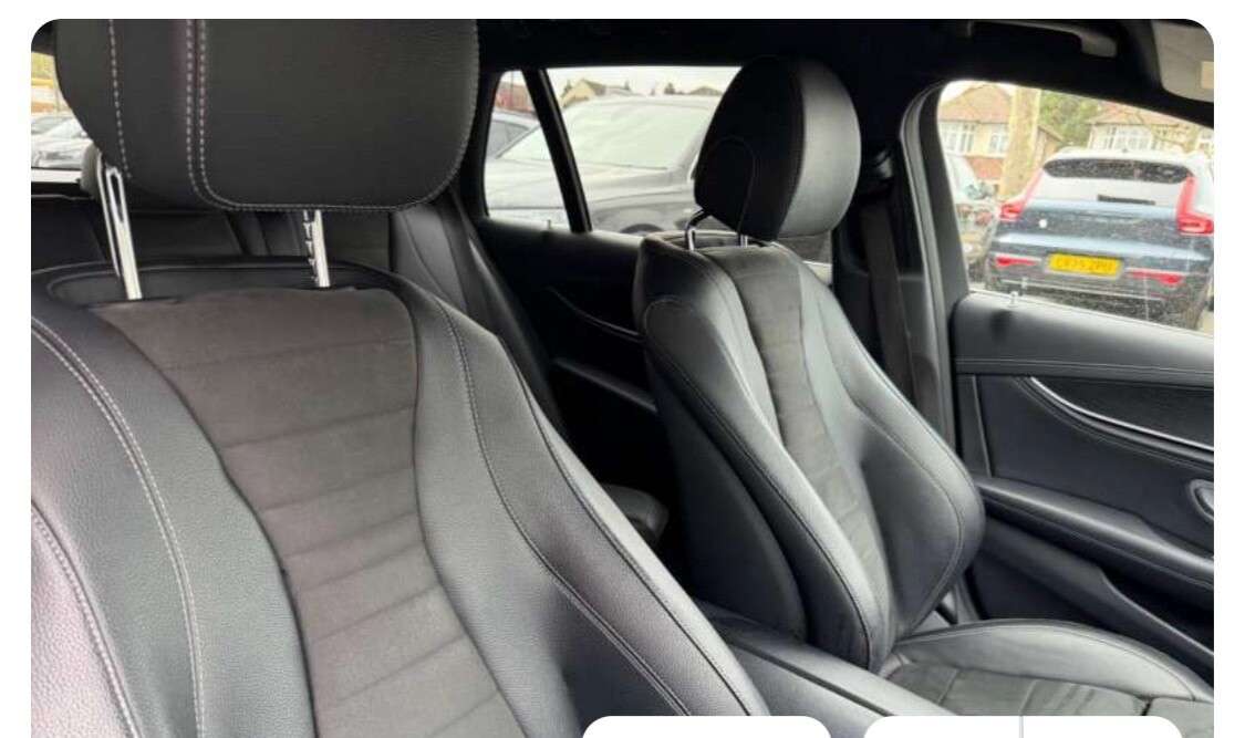 A 2019 MERCEDES-BENZ E CLASS ESTATE E300DE 13.5kWh AMG LINE PLUG-IN HYBRID G-TRONIC+ AUTO 306 BHP A 2019 MERCEDES-BENZ E CLASS ESTATE E300DE 13.5kWh AMG LINE PLUG-IN HYBRID G-TRONIC+ AUTO 306 BHP