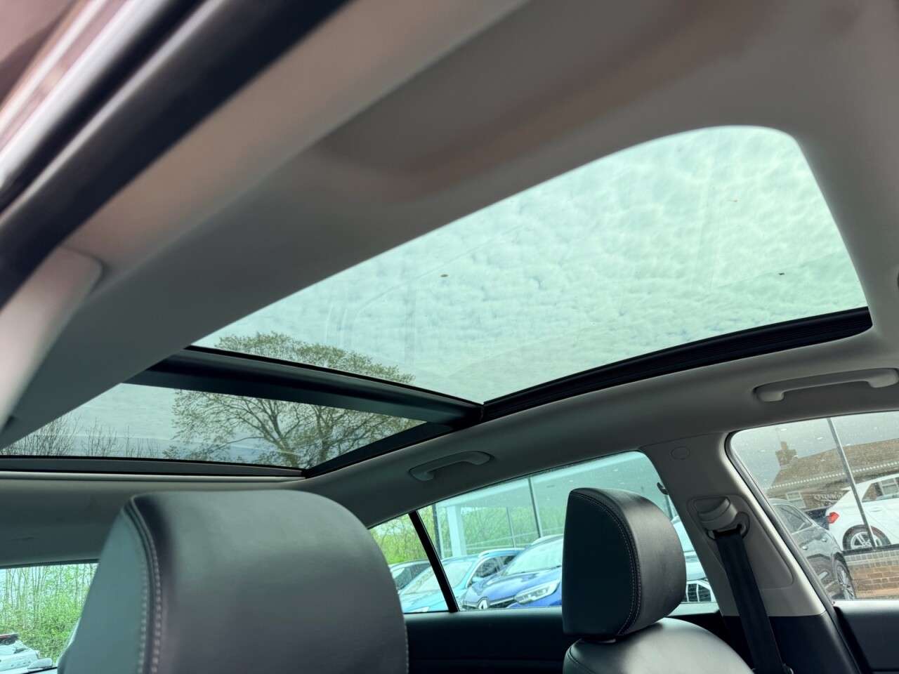 A 2020 KIA SPORTAGE 1.6 CRDi ECODYNAMICS+ 4 HYBRID DCT AUTO 135 BHP + SAT NAV + GLASS SUNROOF S A 2020 KIA SPORTAGE 1.6 CRDi ECODYNAMICS+ 4 HYBRID DCT AUTO 135 BHP + SAT NAV + GLASS SUNROOF S