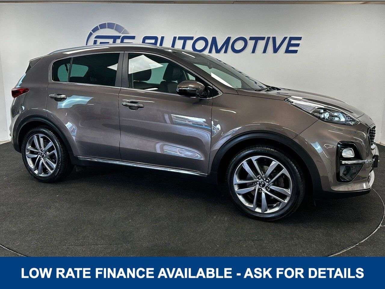 A 2020 KIA SPORTAGE 1.6 CRDi ECODYNAMICS+ 4 HYBRID DCT AUTO 135 BHP + SAT NAV + GLASS SUNROOF S A 2020 KIA SPORTAGE 1.6 CRDi ECODYNAMICS+ 4 HYBRID DCT AUTO 135 BHP + SAT NAV + GLASS SUNROOF S