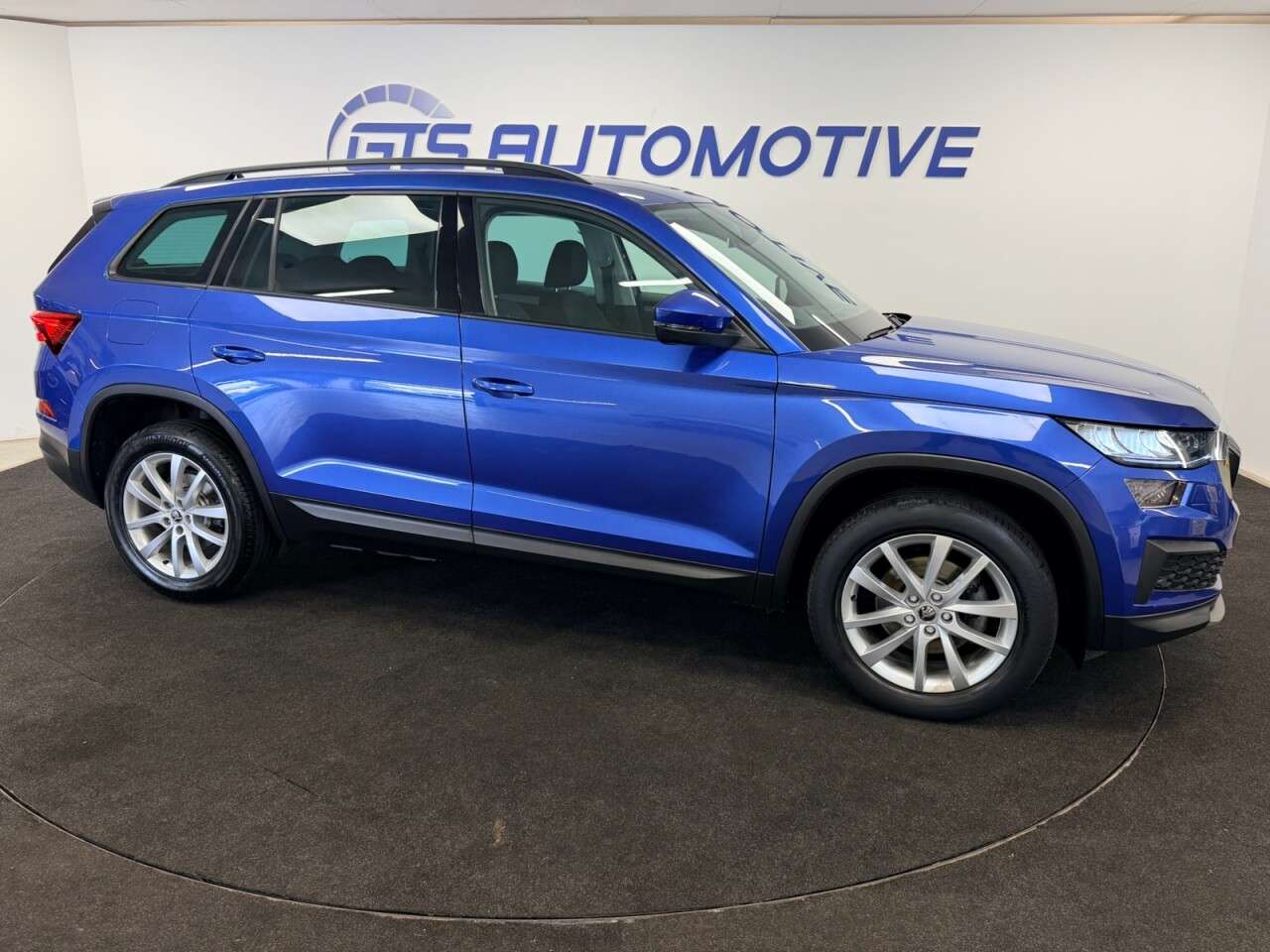 A 2022 SKODA KODIAQ 1.5 TSI ACT SE DSG AUTO 150 BHP 5 SEATS + APPLE PLAY + PARKING SENSORS SIX A 2022 SKODA KODIAQ 1.5 TSI ACT SE DSG AUTO 150 BHP 5 SEATS + APPLE PLAY + PARKING SENSORS SIX