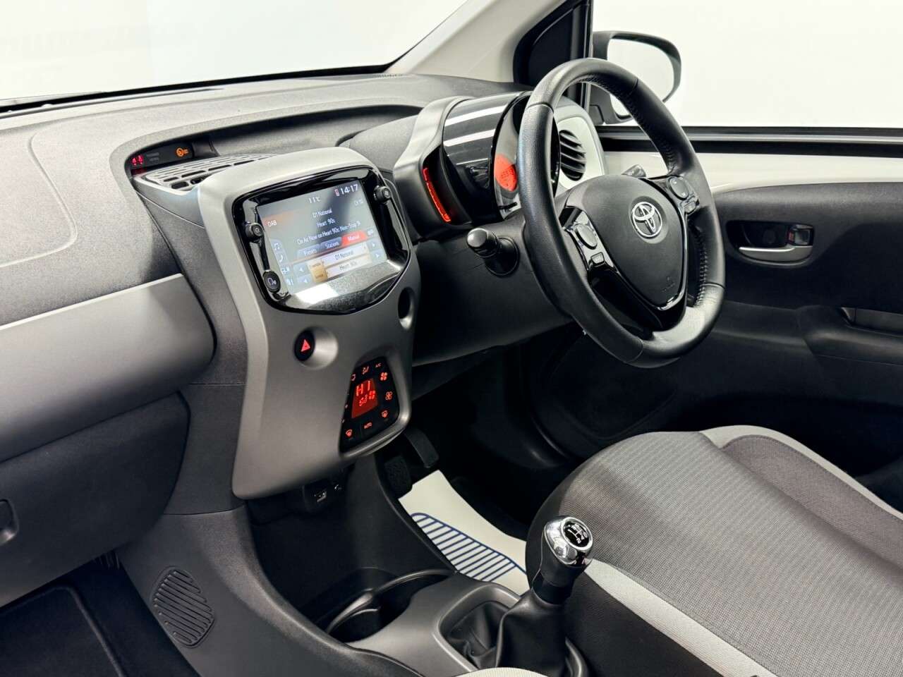 2020 TOYOTA AYGO 2020 TOYOTA AYGO
