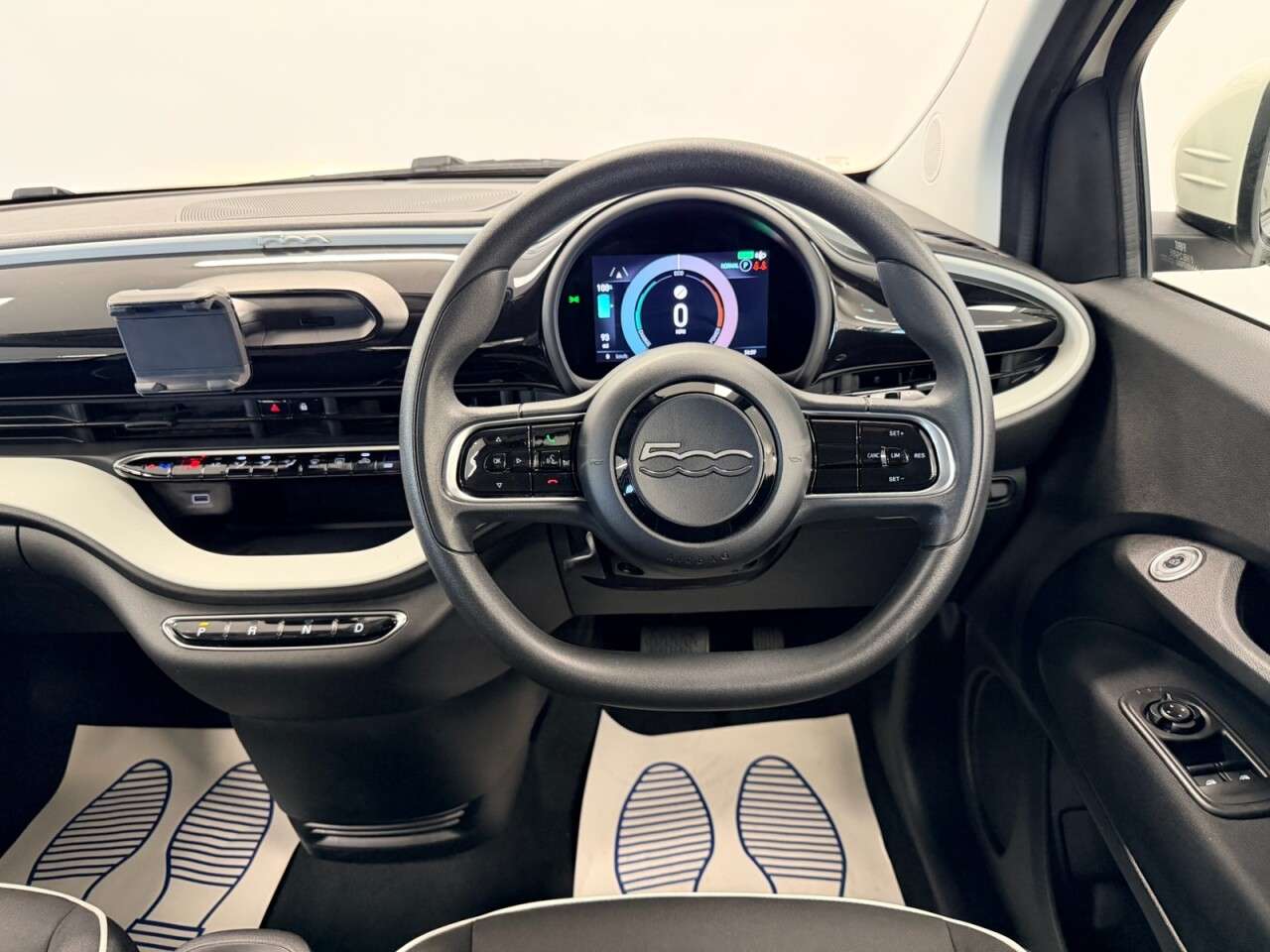 2022 FIAT 500E 2022 FIAT 500E