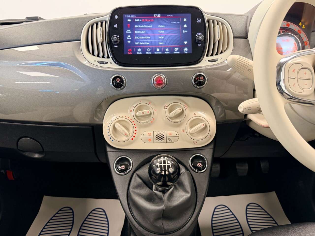 2022 FIAT 500 2022 FIAT 500