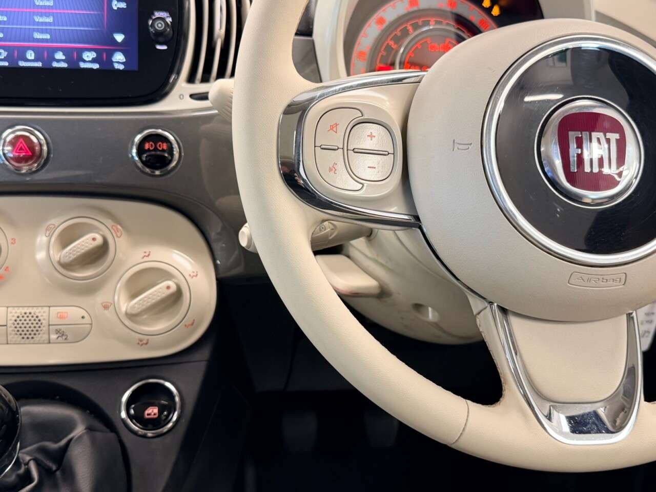 2022 FIAT 500 2022 FIAT 500