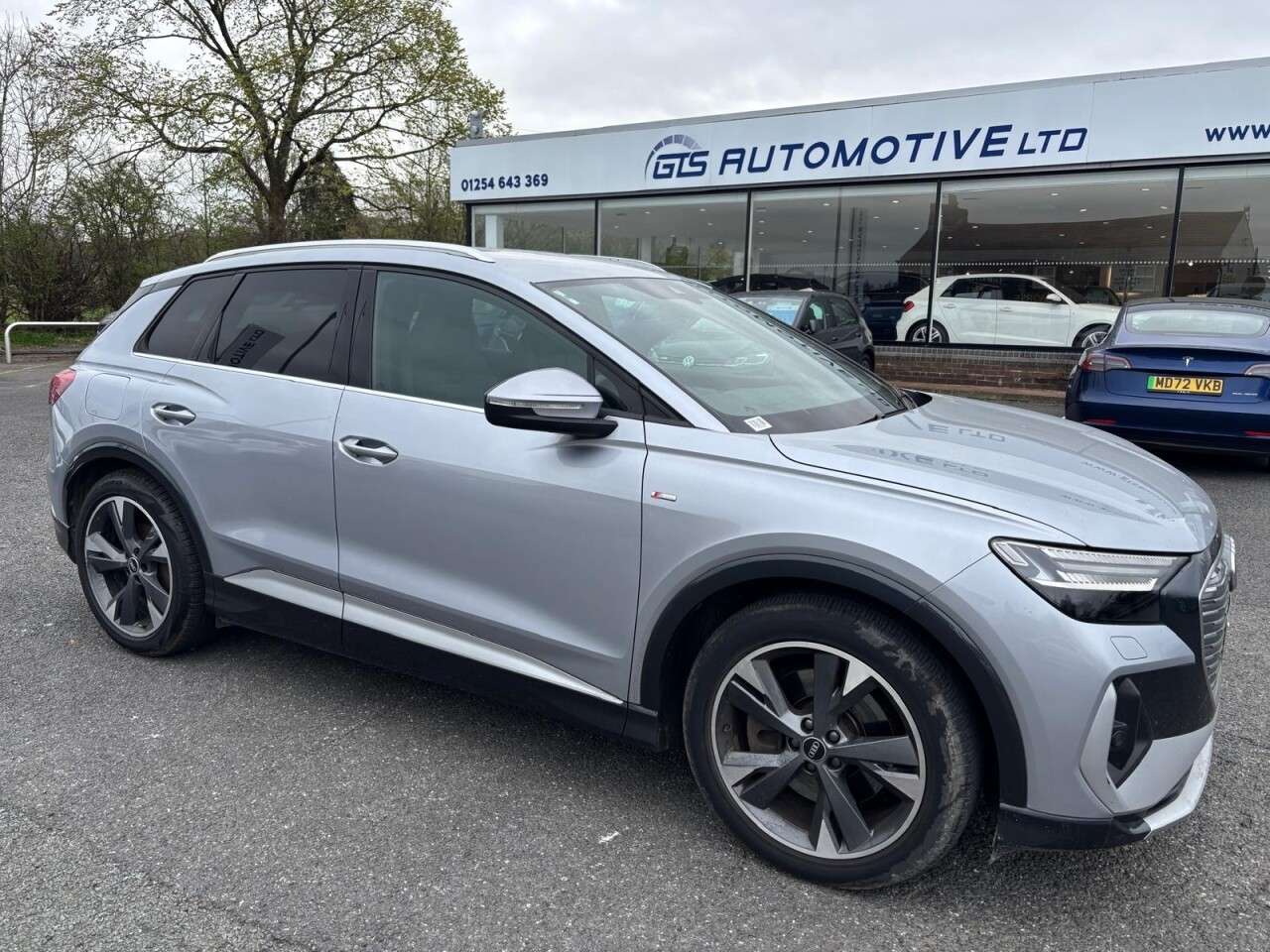A 2021 AUDI Q4 E-TRON 40 S-LINE ELECTRIC AUTO 82kWh 205 BHP + SAT NAV A 2021 AUDI Q4 E-TRON 40 S-LINE ELECTRIC AUTO 82kWh 205 BHP + SAT NAV