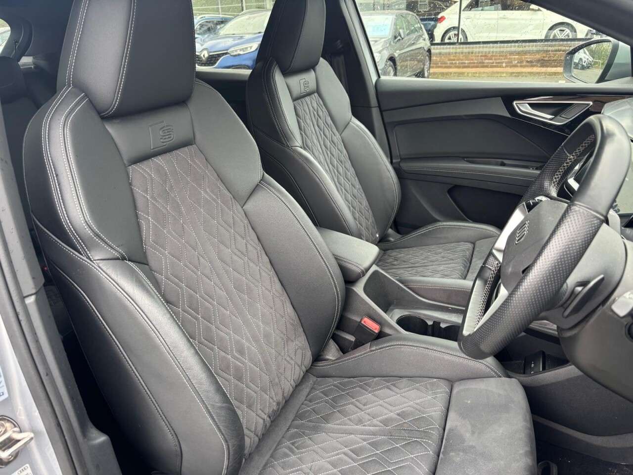 A 2021 AUDI Q4 E-TRON 40 S-LINE ELECTRIC AUTO 82kWh 205 BHP + SAT NAV A 2021 AUDI Q4 E-TRON 40 S-LINE ELECTRIC AUTO 82kWh 205 BHP + SAT NAV