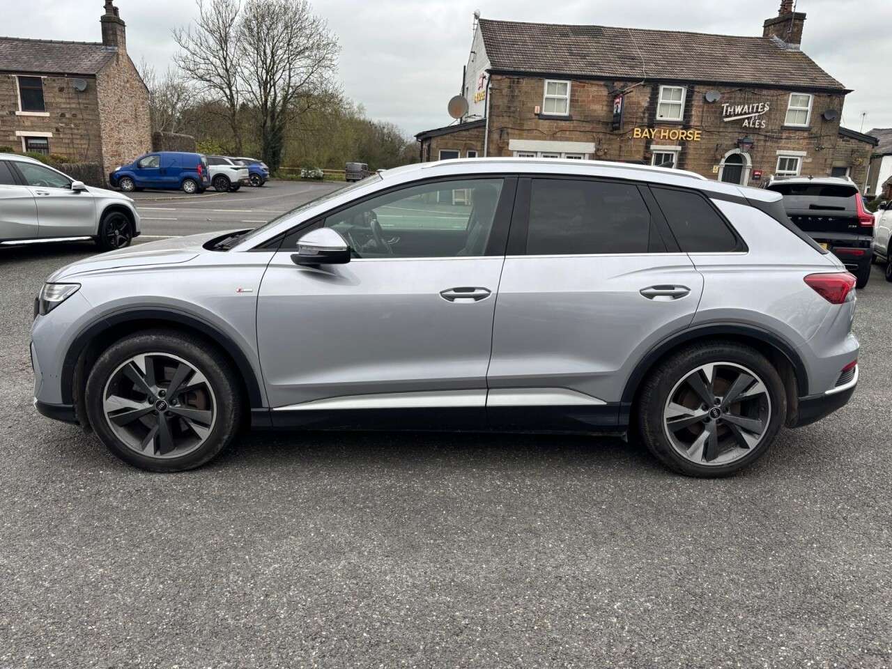 2021 AUDI Q4 E-TRON 2021 AUDI Q4 E-TRON