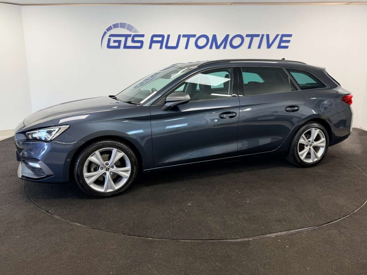 A 2024 SEAT LEON ESTATE 1.5 eTSI MHEV FR HYBRID DSG AUTO 150 BHP + SAT NAV + REAR CAMERA 10 MONTHS A 2024 SEAT LEON ESTATE 1.5 eTSI MHEV FR HYBRID DSG AUTO 150 BHP + SAT NAV + REAR CAMERA 10 MONTHS